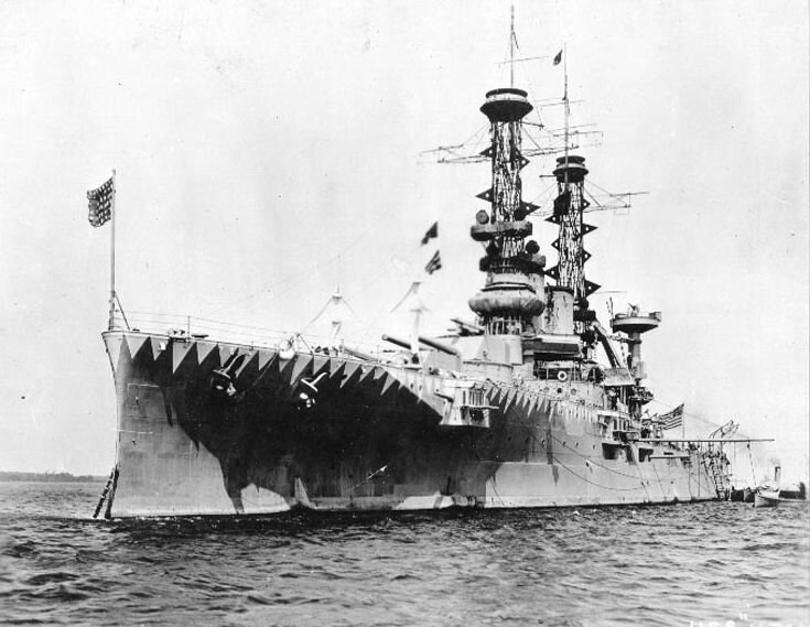 USS_Utah_%28BB-31%29_during_1_ww_2.jpg