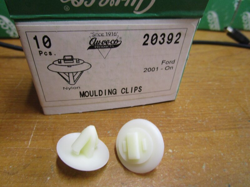 Auveco # 20392 Ford Molding Clip 3/4" Head Diameter 15/32" Stem Length Qty  10 | eBay