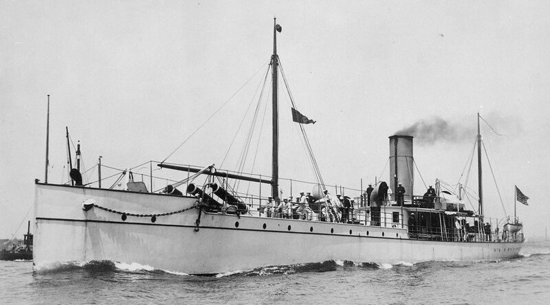 lossy-page1-1200px-Vesuvius_(dynamite-gun_cruiser)._Port_bow,_underway,_1891_-_NARA_-_512899.tif