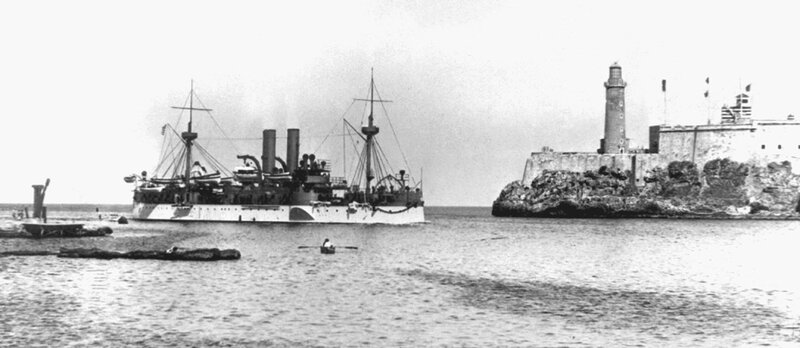 USS_Maine_entering_Havana_harbor_HD-SN-99-01929