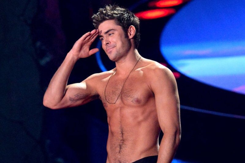 zac-efron-shirtless-2014-mtv-movie-awards.jpg