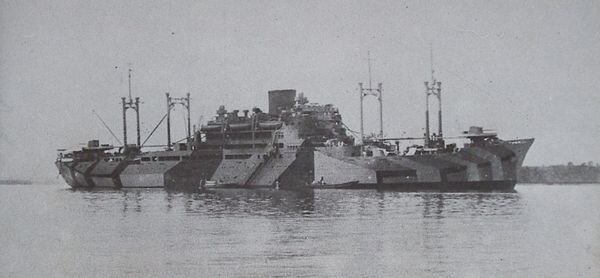 Hokoku_Maru-1942.jpg