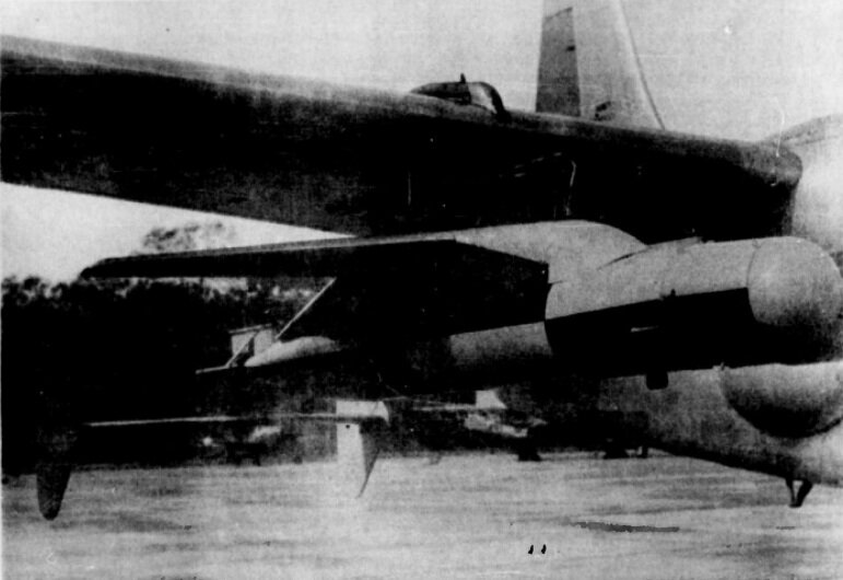 Kingfisher_A_on_PB4Y-2.jpg
