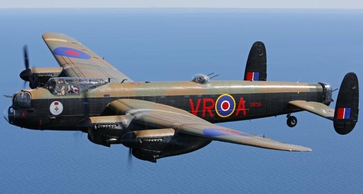 Avro_Lancaster_405.jpg