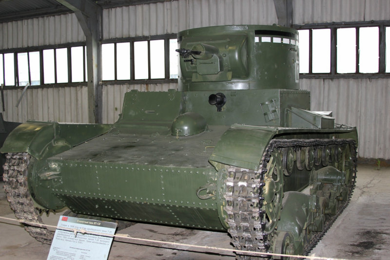 Последний из могикан - ТТ-26 в коллекции парка "Патриот". Долгое время считался обычным ХТ-26, но в итоге все же выяснилось, что в зените своей карьеры этот огнеметный танк был роботом.