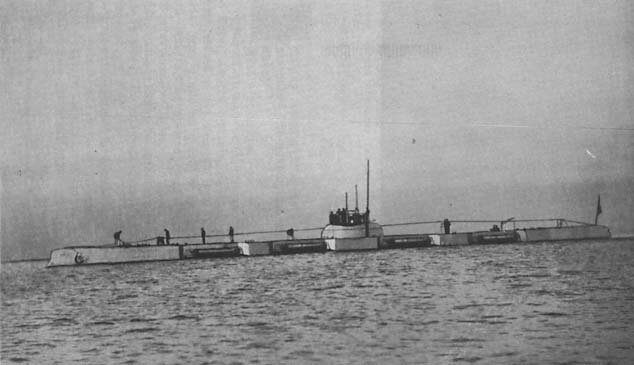 Russian_Submarine_Bars_1914.jpg