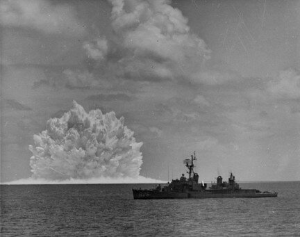 Nuclear_depth_charge_explodes_near_USS_A