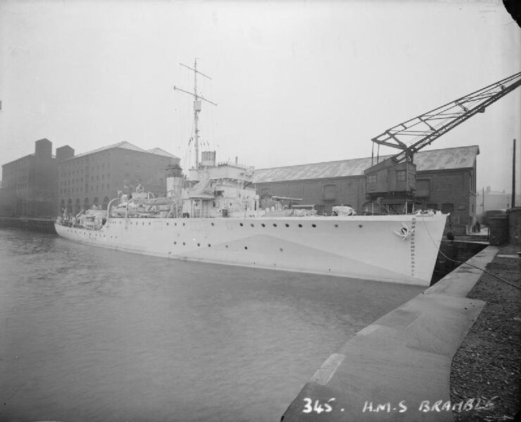 HMS_Bramble_1942_IWM_FL_2813.jpg