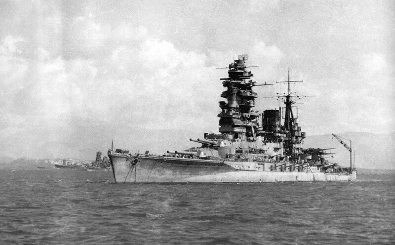 1920px-Japanese_Battleship_Nagato_1944.j