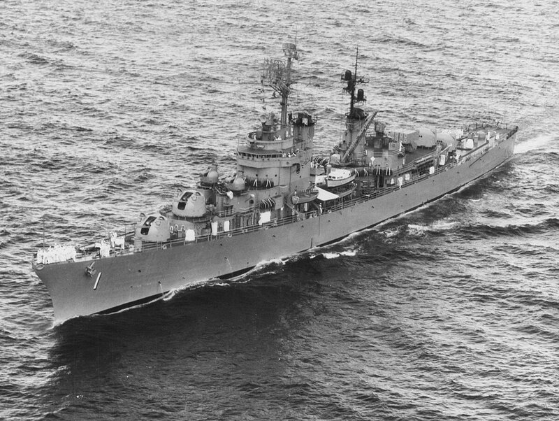 1200px-USS_Norfolk_%28DL-1%29_underway_c1964.jpg